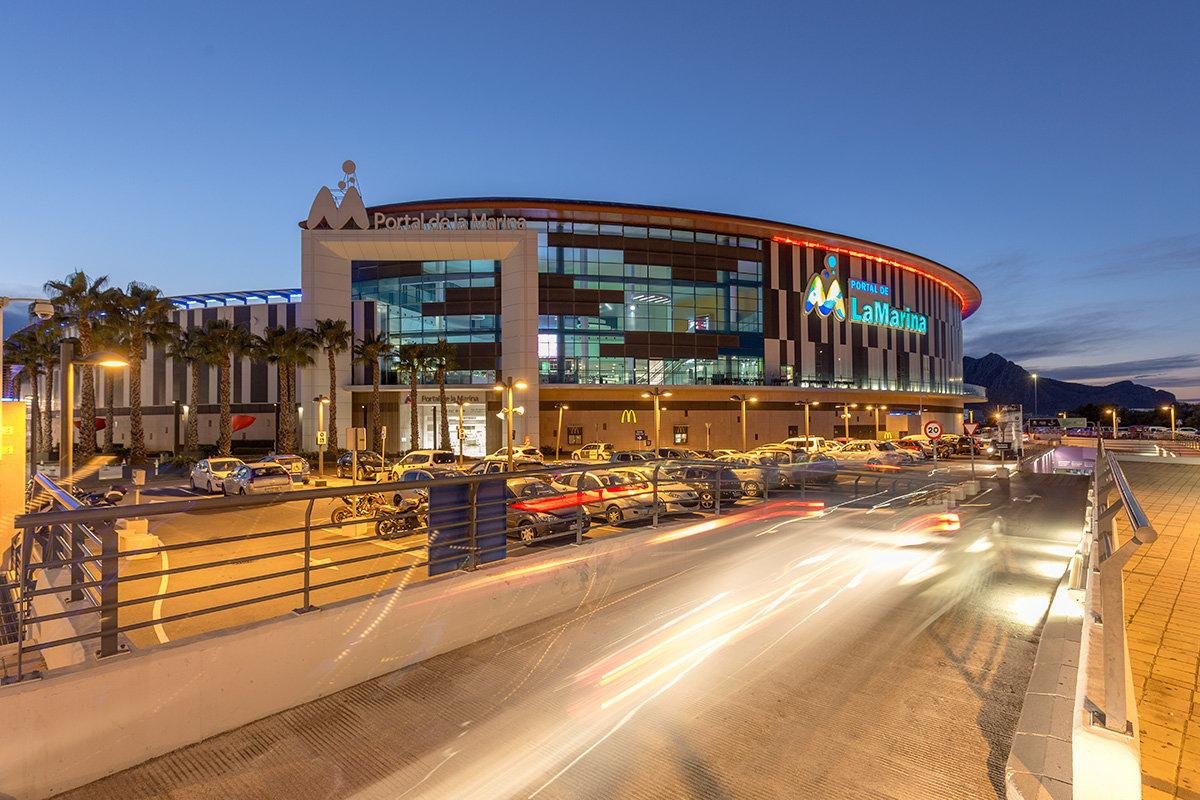 Portal Marina 00 Hres