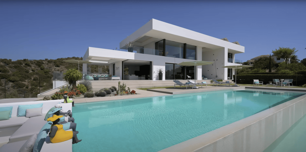 A modern luxury villa in Javea, a prime investment property on the Costa Blanca with sea views and an infinity pool.